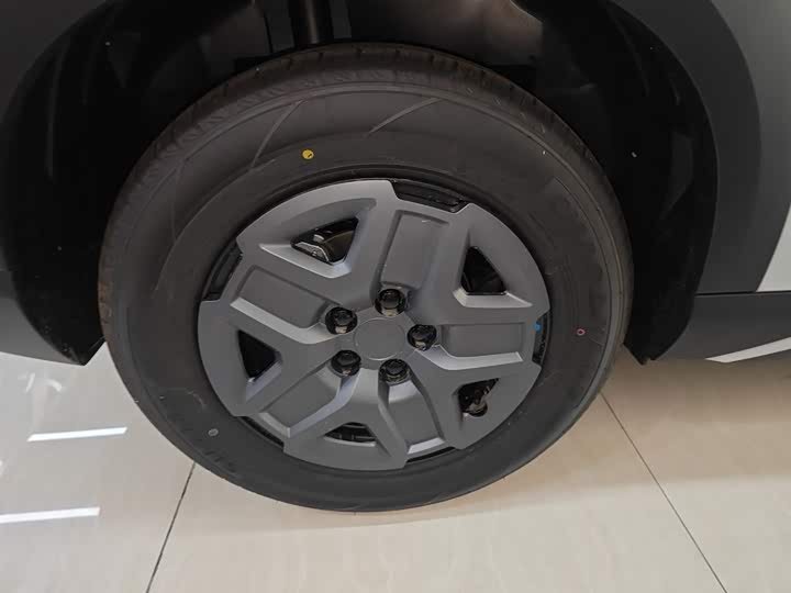 Фото 26 - BYD Yuan Up