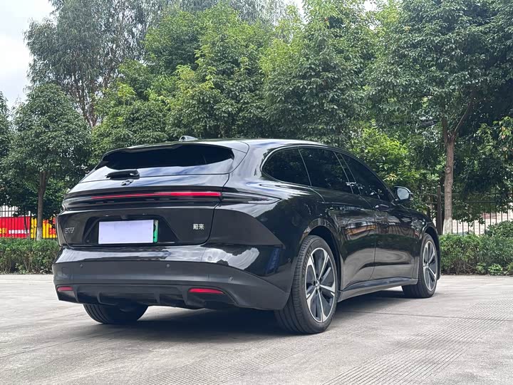 Фото 9 - Nio ET5T