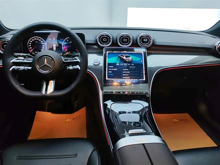 Фото 12 - Mercedes-Benz C-Class