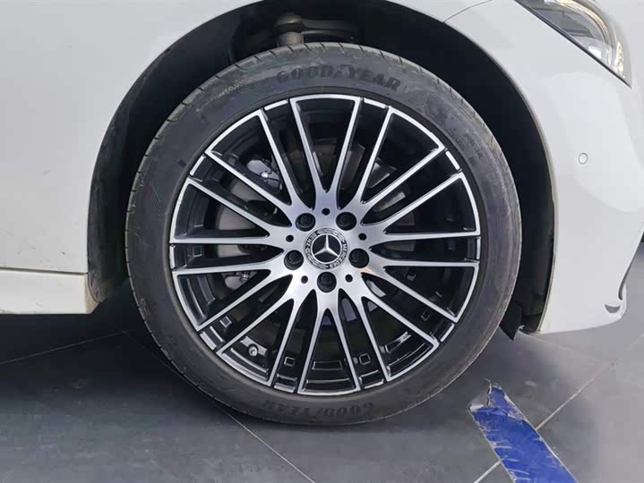 Фото 6 - Mercedes-Benz C-Class