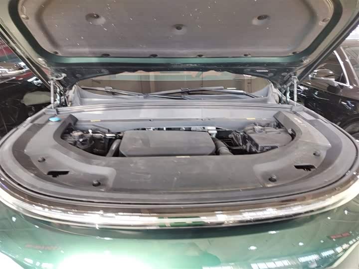 Фото 10 - LiXiang L9