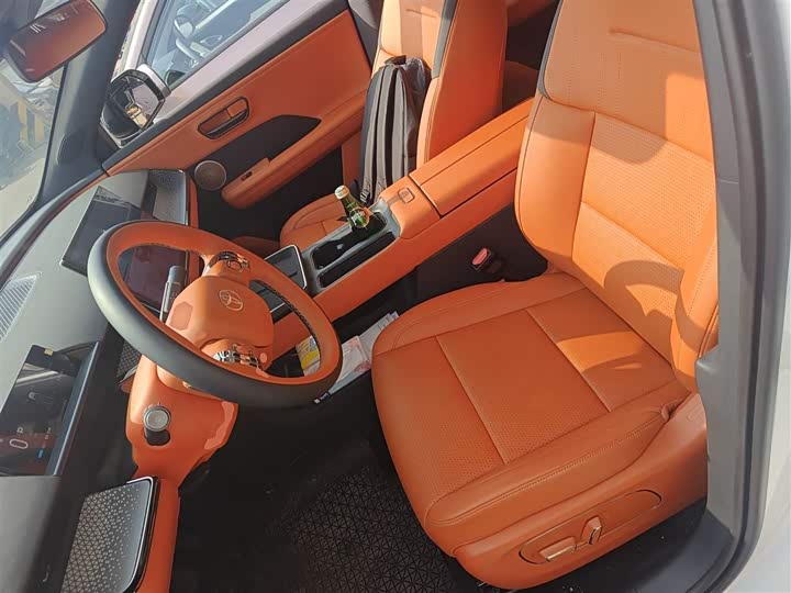 Фото 15 - Toyota bZ3X