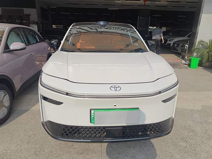 Фото 3 - Toyota bZ3X