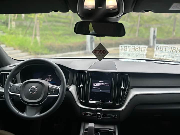 Фото 6 - Volvo XC60