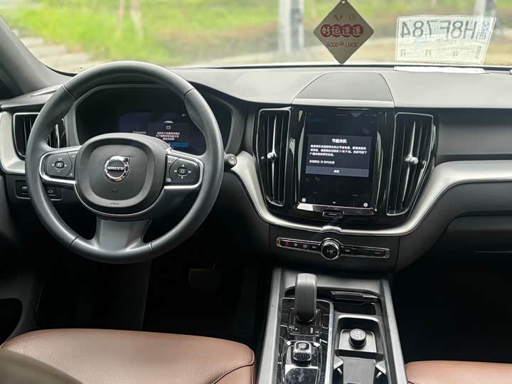 Фото 7 - Volvo XC60