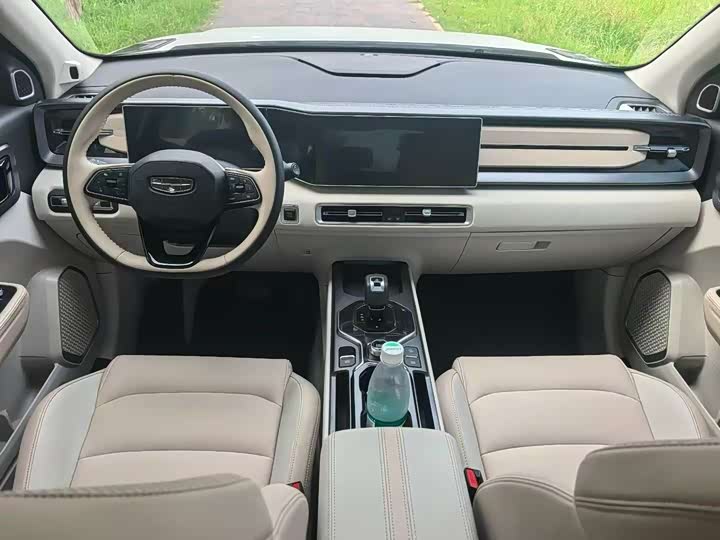 Фото 5 - Geely Icon