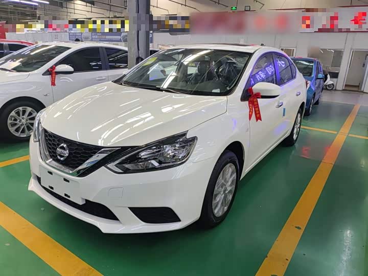 Фото 2 - Nissan Sylphy