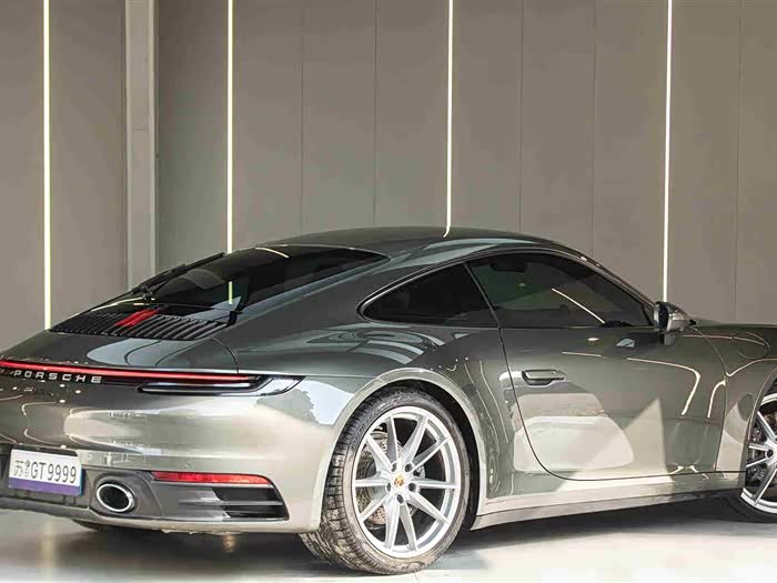 Фото 7 - Porsche 911