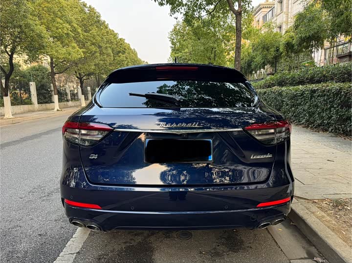 Фото 5 - Maserati Levante