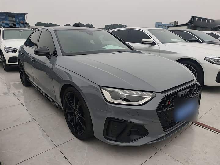 Фото 4 - Audi S4