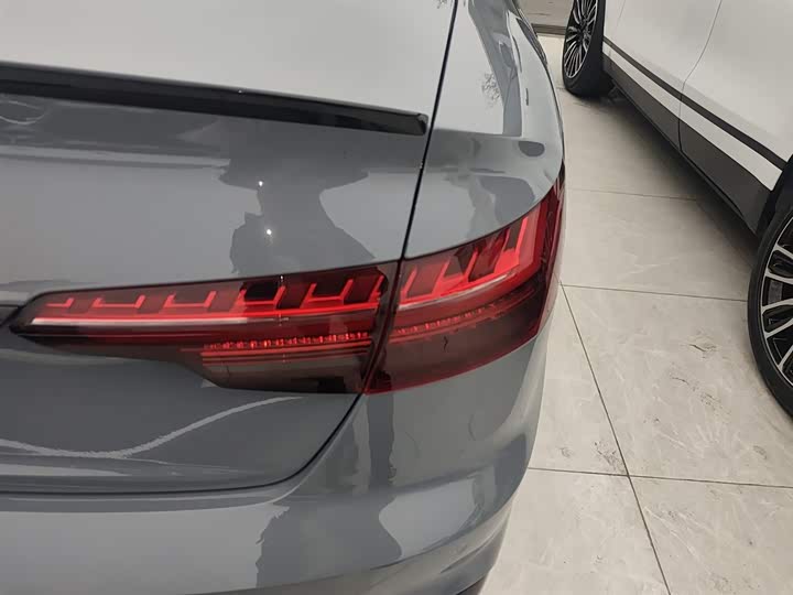 Фото 8 - Audi S4