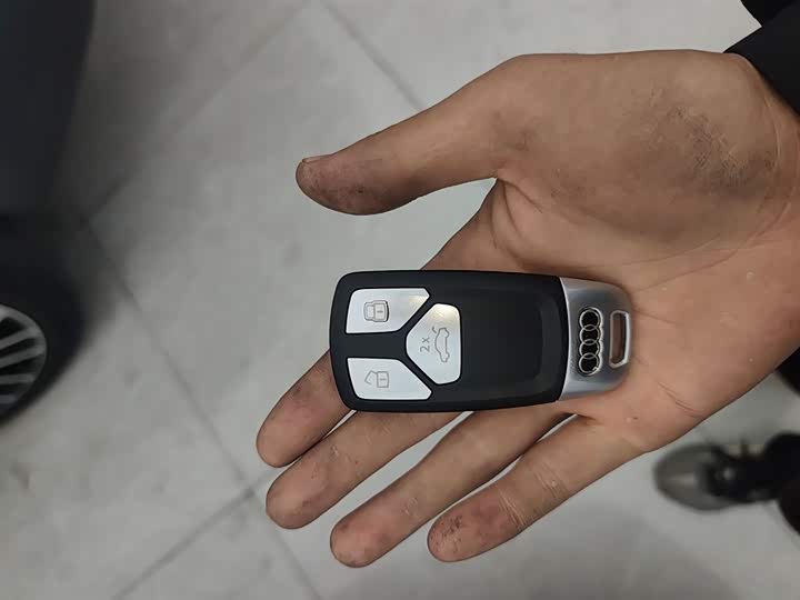 Фото 9 - Audi S4