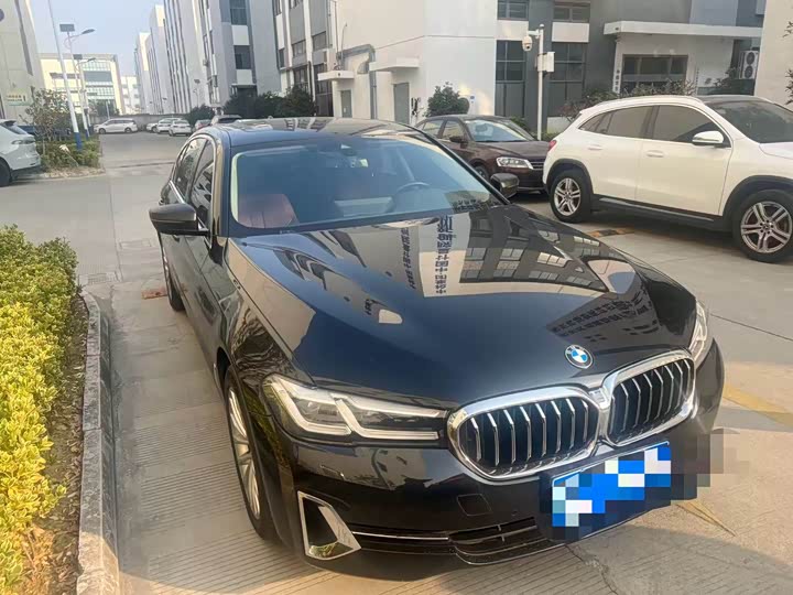 Фото 2 - BMW 5 Series