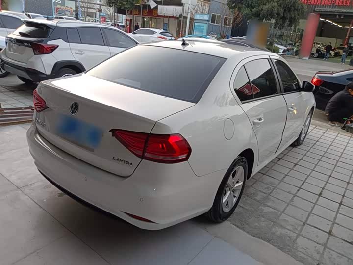 Фото 7 - Volkswagen Lavida