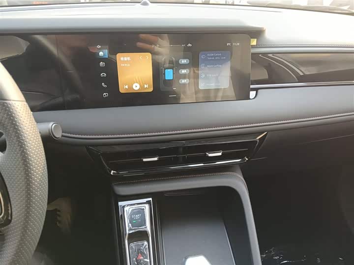 Фото 13 - Roewe i5