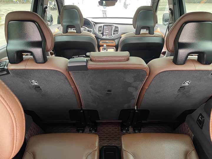 Фото 47 - Volvo XC90