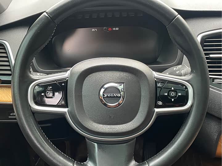 Фото 49 - Volvo XC90