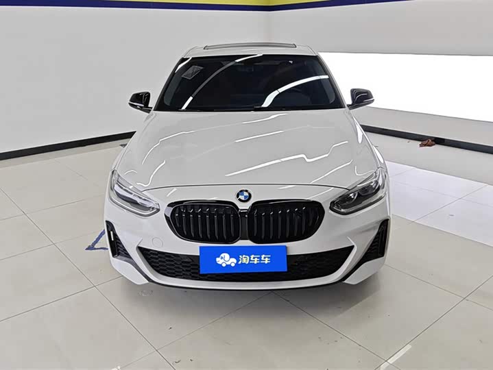 Фото 2 - BMW 1 Series