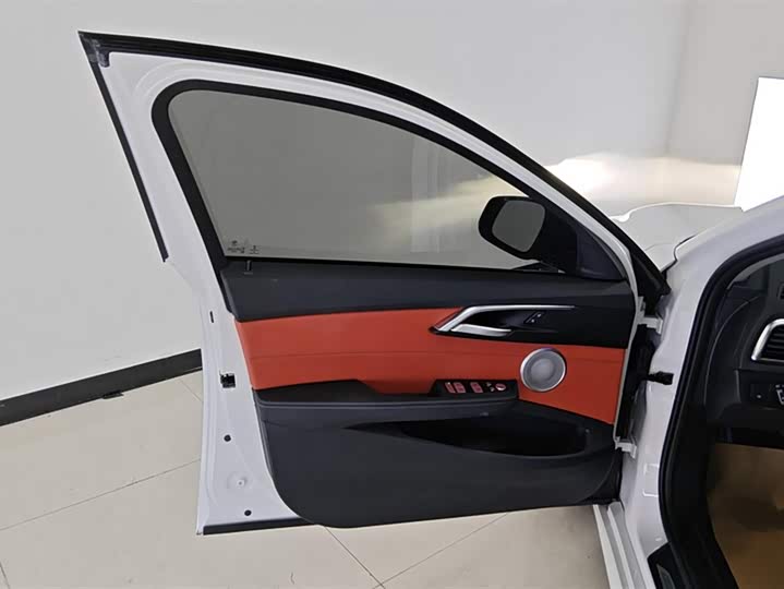 Фото 7 - BMW 1 Series