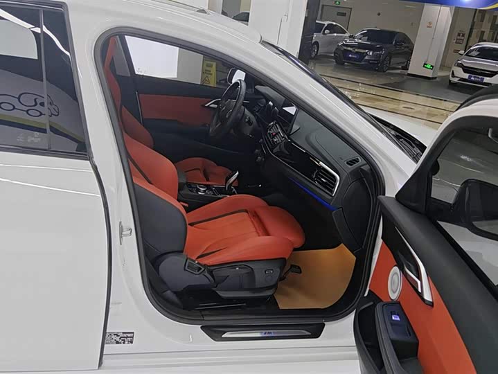 Фото 8 - BMW 1 Series