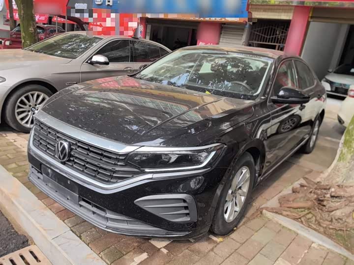 Фото 2 - Volkswagen Passat