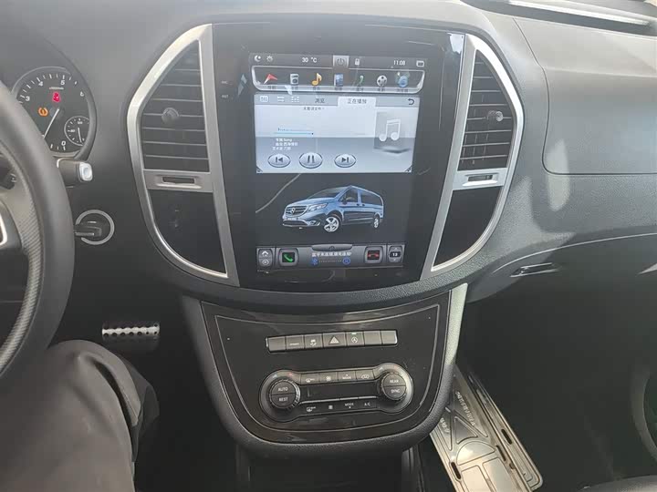 Фото 13 - Mercedes-Benz Vito