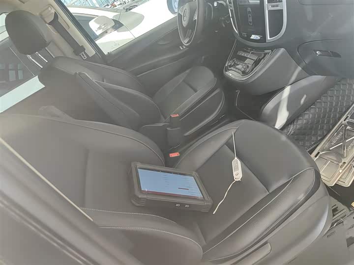 Фото 25 - Mercedes-Benz Vito