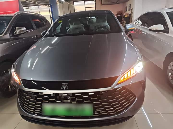 Фото 3 - BYD Qin Plus