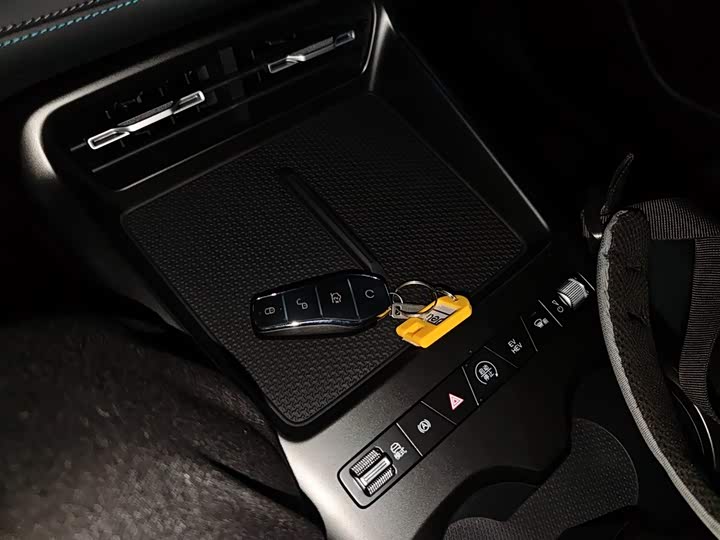 Фото 9 - BYD Qin Plus