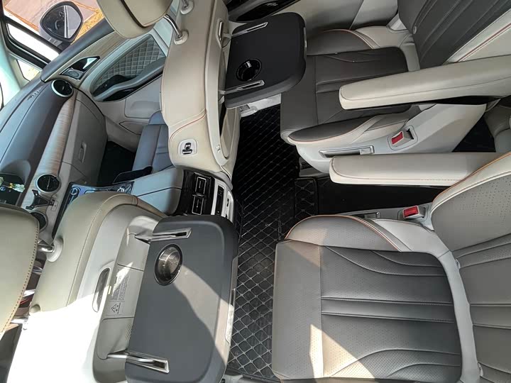 Фото 12 - Dongfeng Forthing Yacht