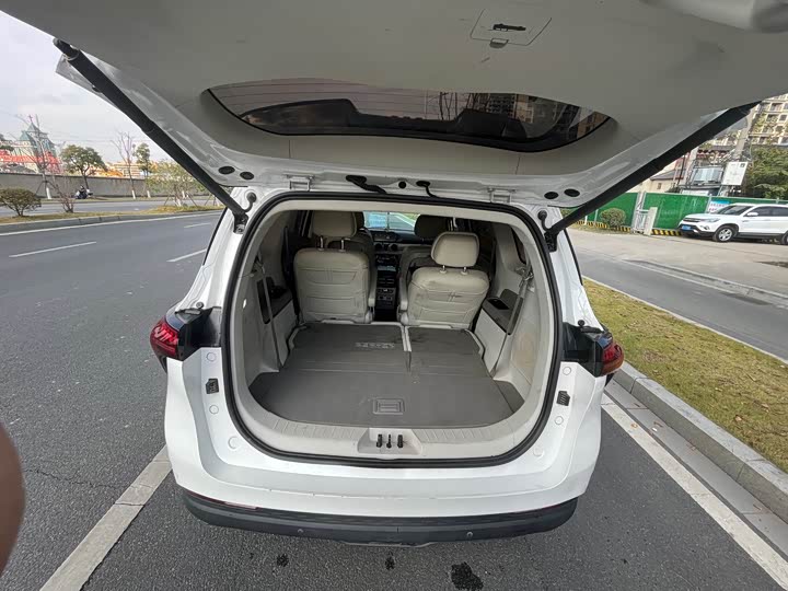 Фото 13 - Dongfeng Forthing Yacht