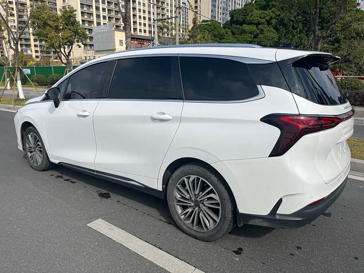 Фото 7 - Dongfeng Forthing Yacht