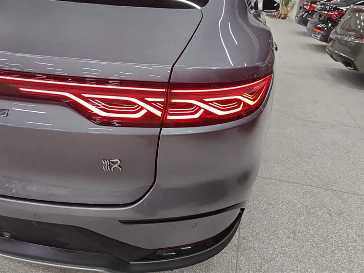 Фото 8 - BYD Han