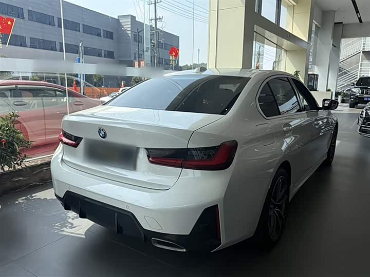 Фото 12 - BMW 3 Series