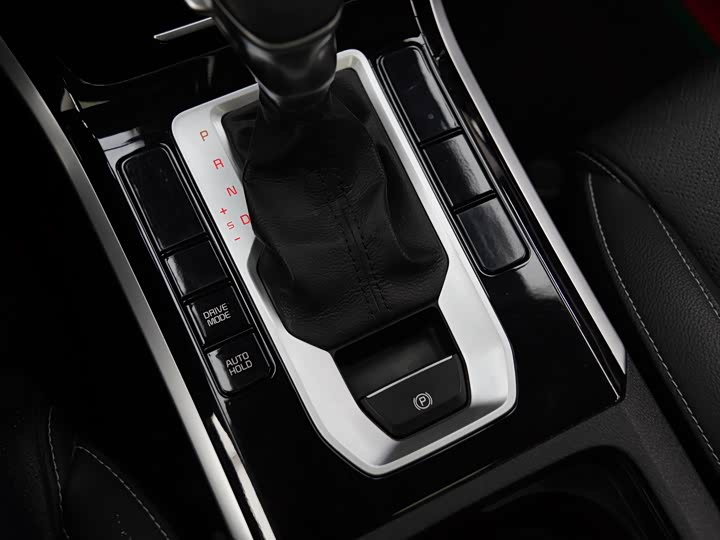 Фото 15 - Kia K3