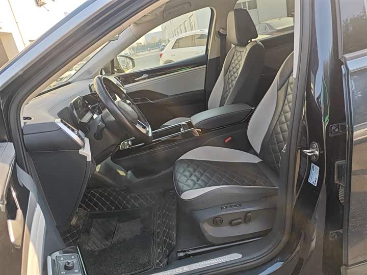 Фото 15 - Volkswagen ID.6 Crozz