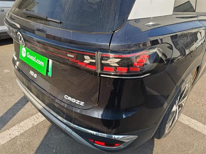 Фото 8 - Volkswagen ID.6 Crozz