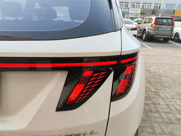 Фото 8 - Hyundai Tucson L