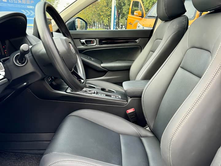 Фото 11 - Honda Civic