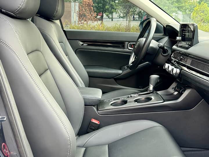 Фото 16 - Honda Civic