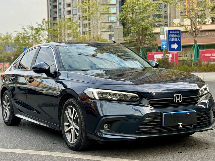 Фото 3 - Honda Civic