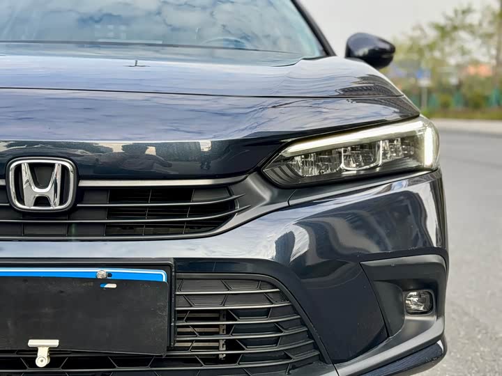 Фото 4 - Honda Civic