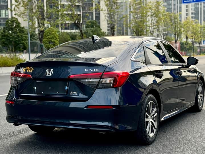 Фото 7 - Honda Civic