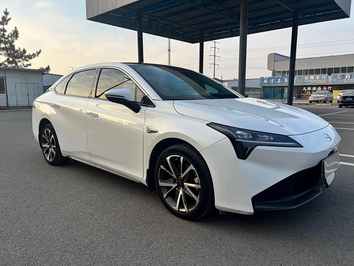 Фото 3 - GAC Aion S Plus