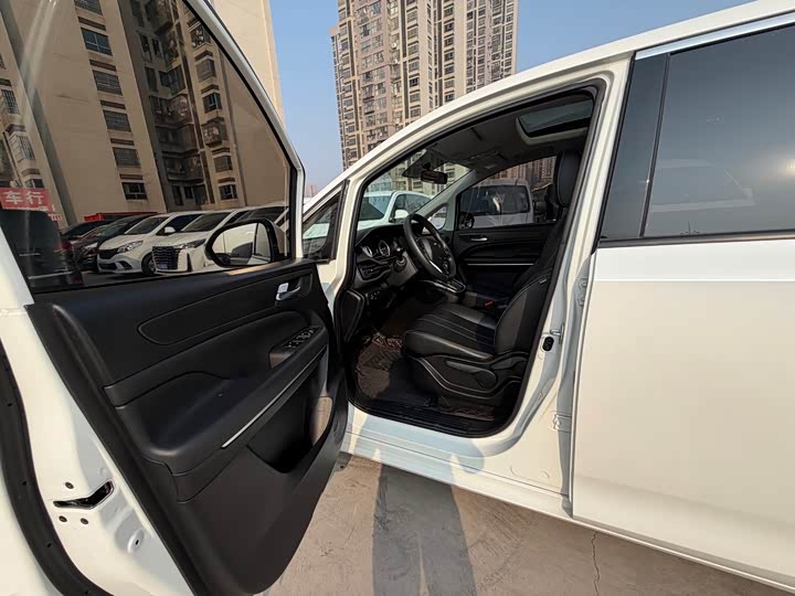 Фото 4 - GAC Trumpchi M6