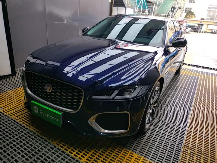 Фото 2 - Jaguar XF L