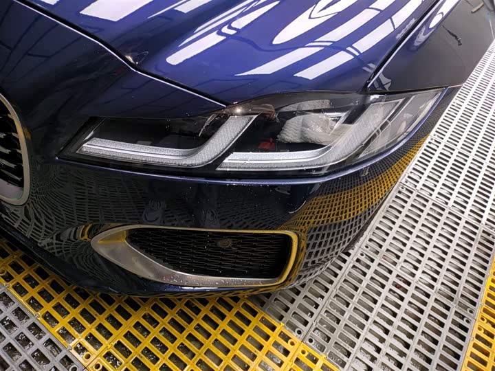 Фото 24 - Jaguar XF L