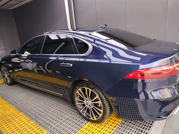 Фото 5 - Jaguar XF L