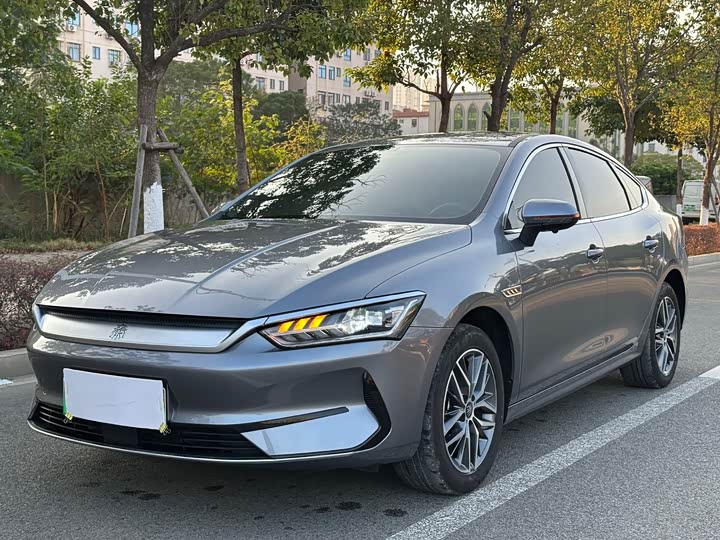 Фото 1 - BYD Qin Plus