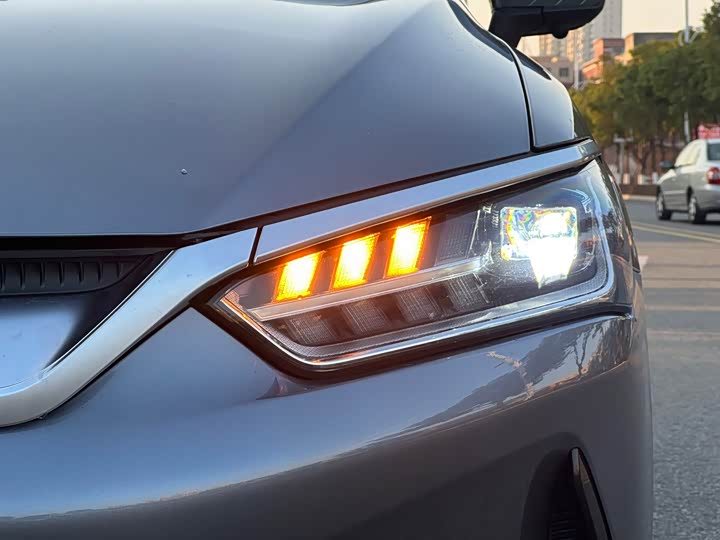 Фото 16 - BYD Qin Plus